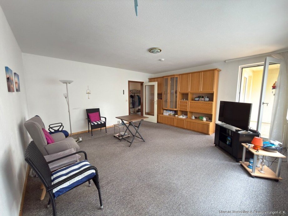5. Wohnzimmer Ansicht 2 (EG) Erdgeschosswohnung Pattensen