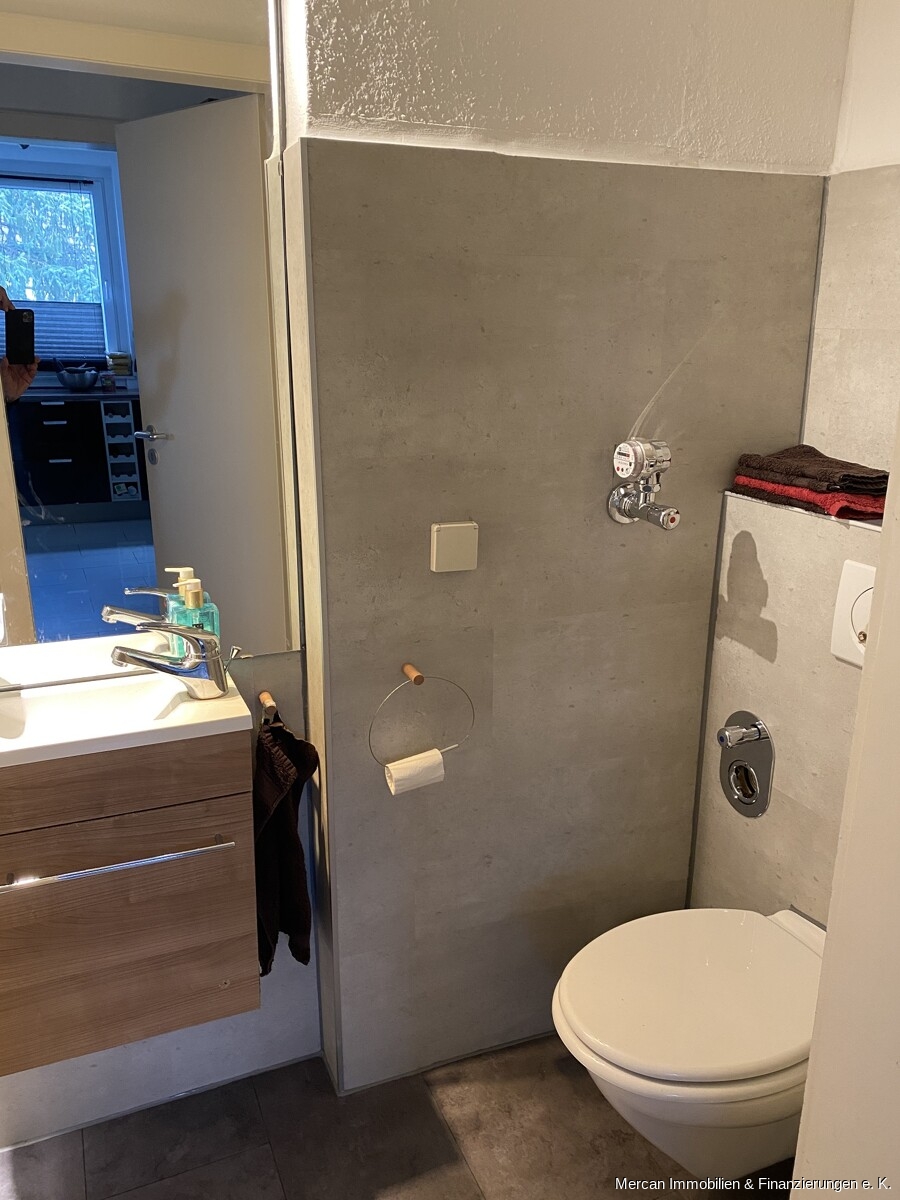 10.G�ste WC Maisonettewohnung Hannover / Bemerode