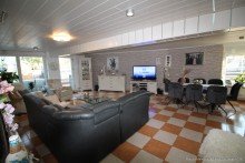 1.7 Wohnzimmer gepflegtes Mehrfamilienhaus als Kapitalanlage oder zur Selbstnutzung