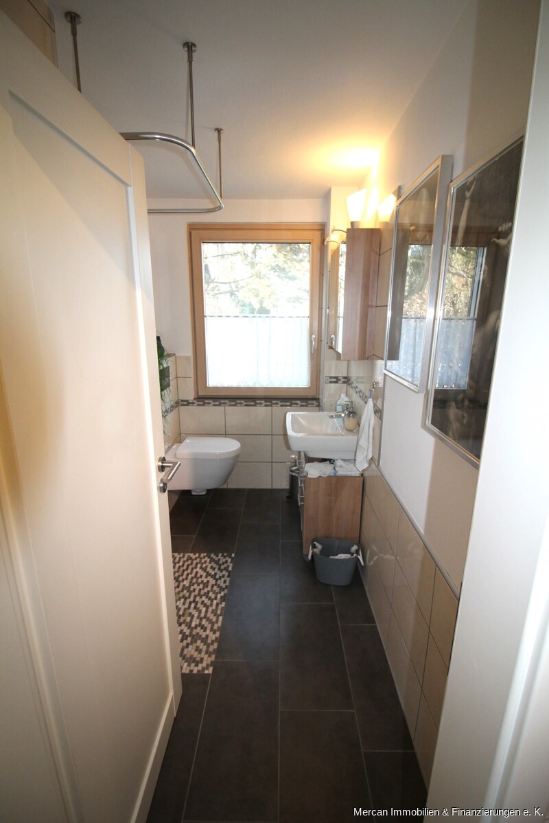 Badezimmer Ansicht 1 Doppelhaush�lfte Hannover / Anderten