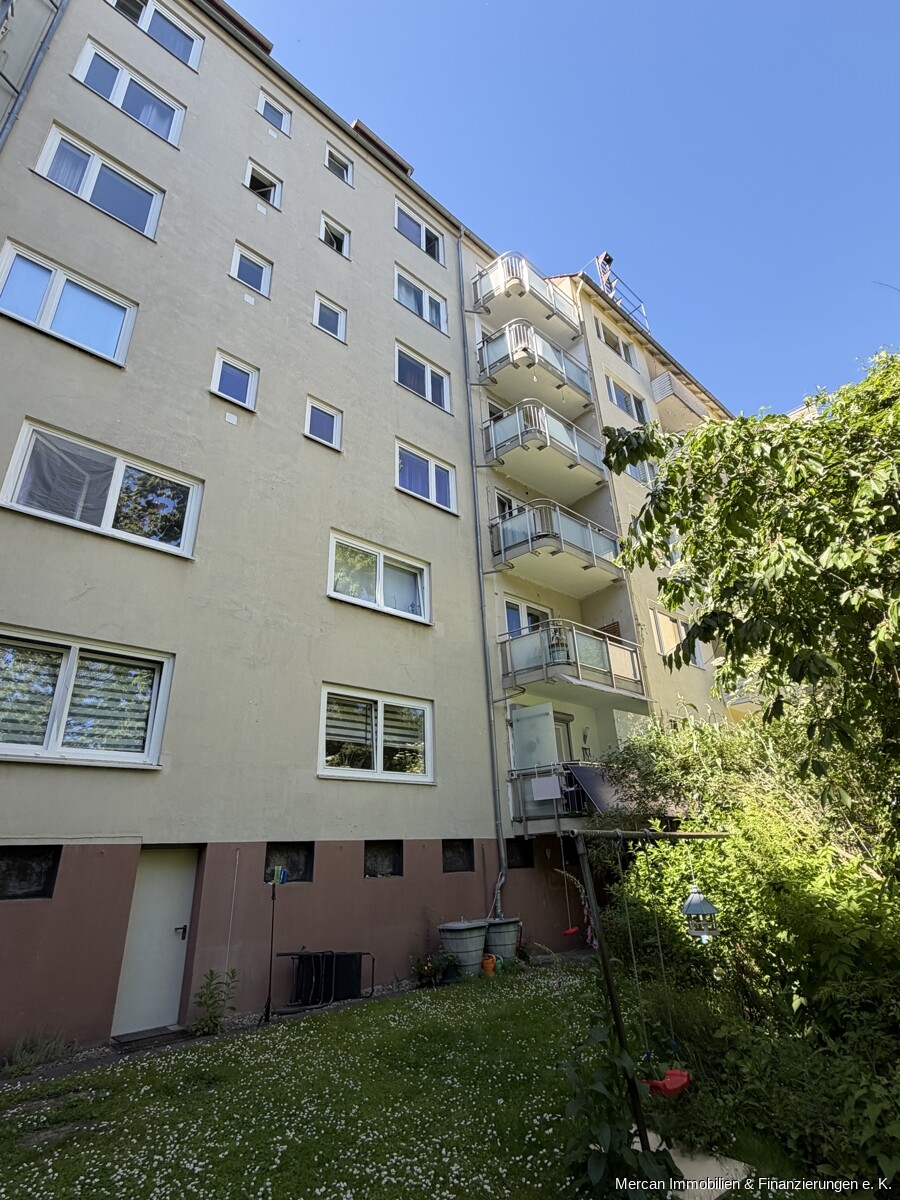 8.Au�enansicht R�ckseite Etagenwohnung Hannover