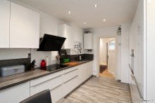 12. K�che Ansicht 2 Wundersch�ne, seltene Gelegenheit im Herzen der S�dstadt, 4 Zimmer mit ca. 165 m� und Wintergarten