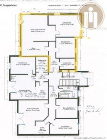 Grundriss markiert 3-Zimmer-Wohnung mit Terrasse, Garten und Carport in Hameln OT Klein Berkel
