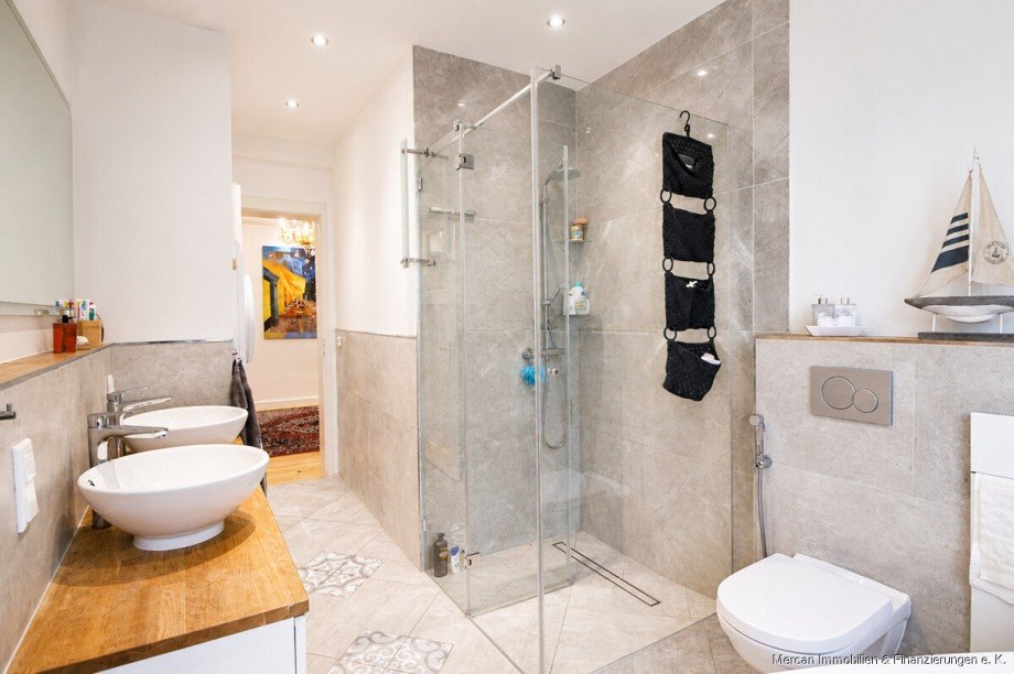 17. Badezimmer Ansicht 3 Erdgeschosswohnung Hannover