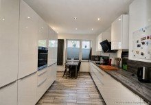 11. K�che Wundersch�ne, seltene Gelegenheit im Herzen der S�dstadt, 4 Zimmer mit ca. 165 m� und Wintergarten