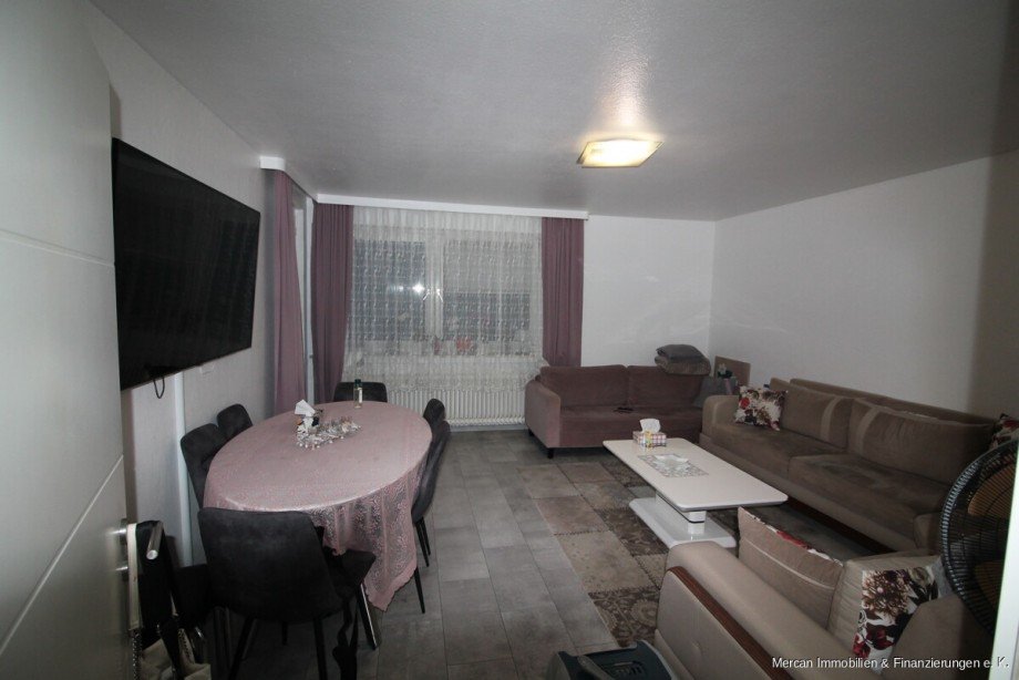 3. Wohnzimmer Etagenwohnung Hannover