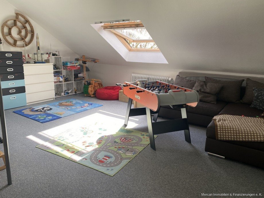 12.Kinderzimmer 2 im DG Maisonettewohnung Hannover / Bemerode
